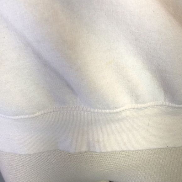 Sweatshirt with a cardinal couple on a branch with red sequins, sz med. - Picture 7 of 10